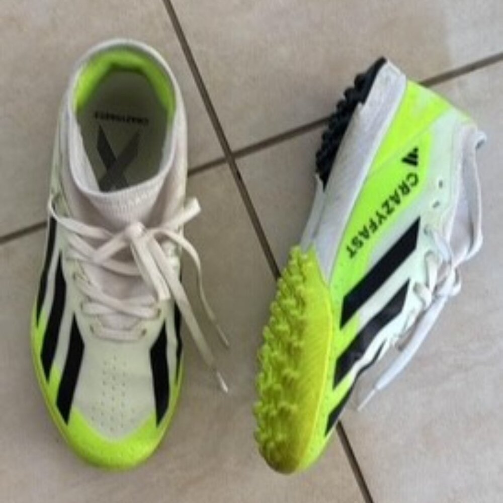 Kids Adidas CrazyFast X Soccer Cleats size 4